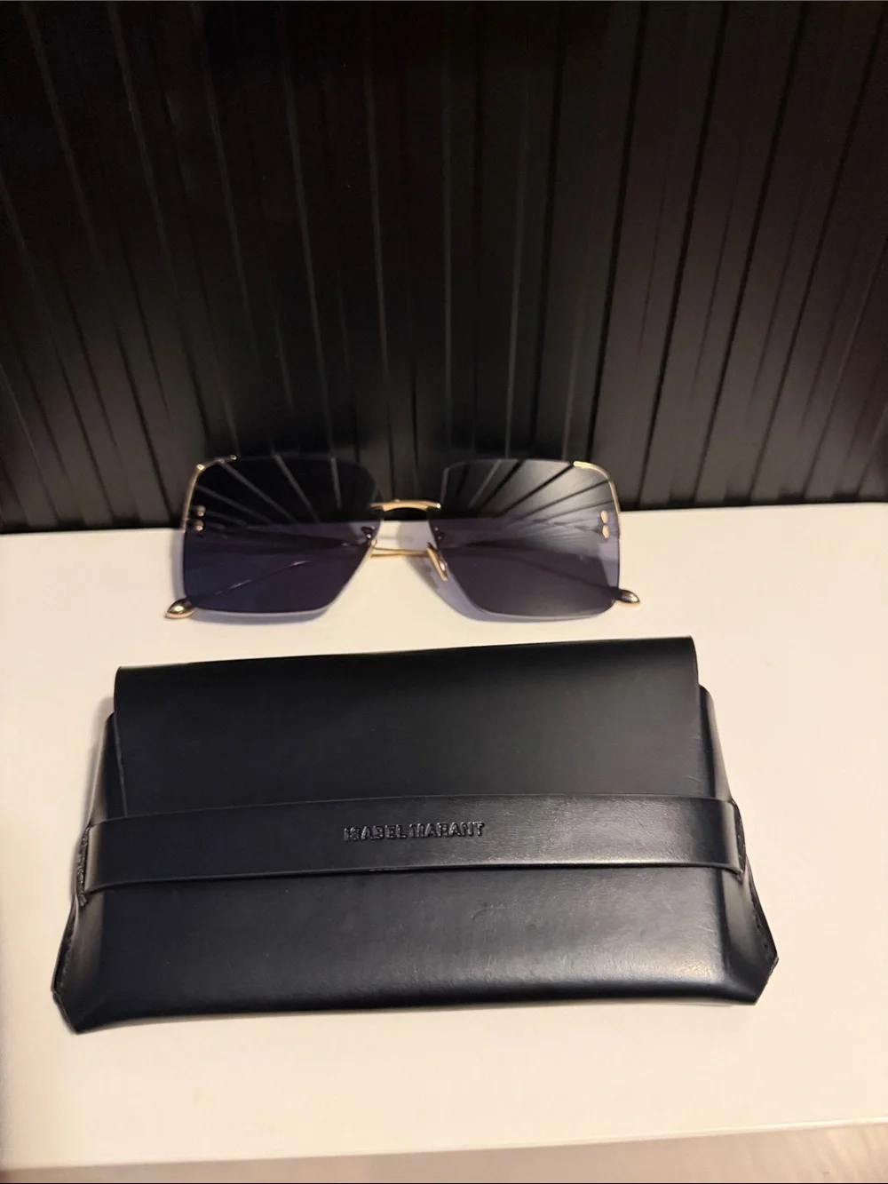 Isabel Marant Women's Black Sunglasses with Case